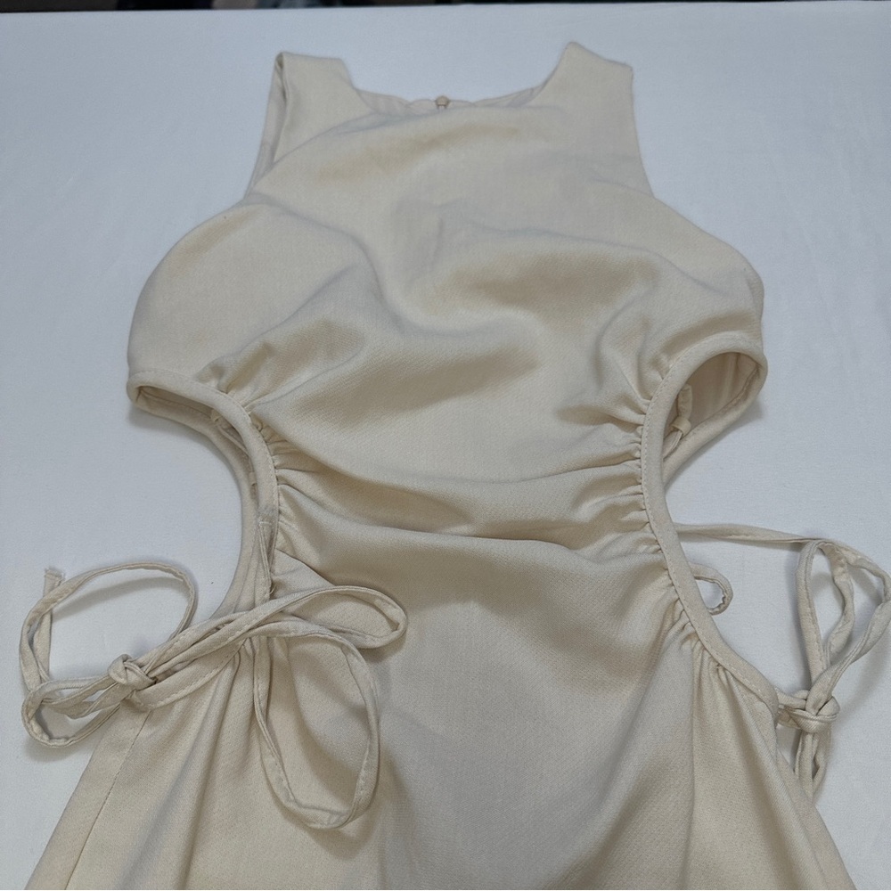 Zara Women’s Cut Out Slim Midi Dress Vanilla Ivory Blogger Favorite - Size XS - Picture 4 of 7